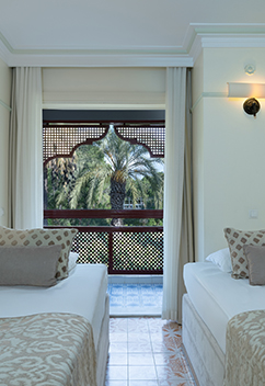 Alibey_Club_Park_Aile_Odalarimiz_Dekstop_Banner_1.jpg?